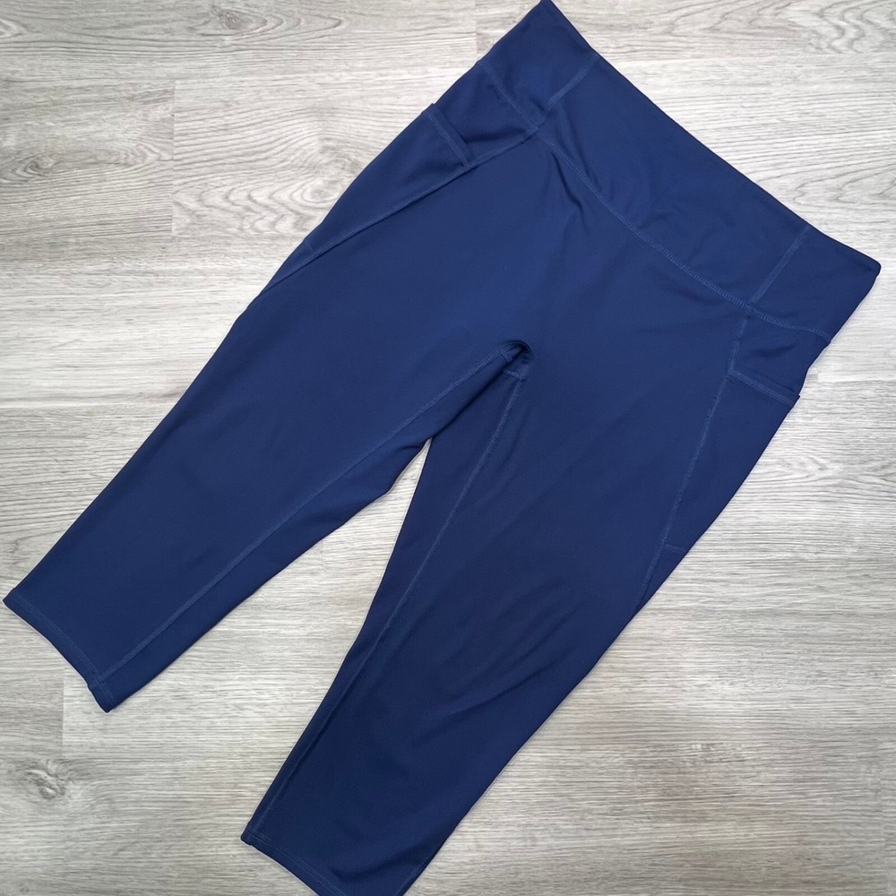 Zuda Womens Capri High Waist Leggings Size LP Athletic Workout Cropped Pants